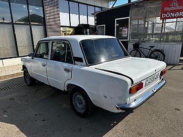VAZ (LADA): VAZ 2106, ağ rəngdə sedan Salam maşın hək bir porblemi yoxdu reyal — 4