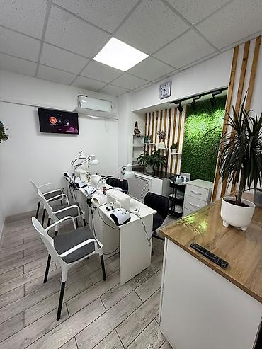 Маникюрный салон 100 м², С ремонтом, С оборудованием, Отдельный санузел