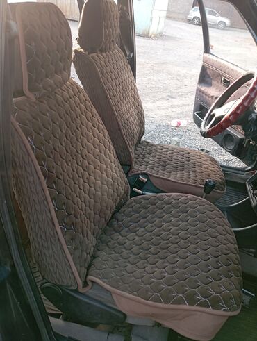 Volkswagen: Volkswagen Golf: 1992 г., 1.8 л, Механика, Бензин, Хэтчбэк at lalafo.kg — 3 Volkswagen: Volkswagen Golf: 1992 г., 1.8 л, Механика, Бензин, Хэтчбэк — 3