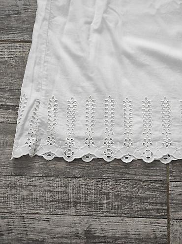 pantalone na kockice: Bela pamučna haljina/tunika sa kratkim puf rukavima. Ravnog, opuštenog — 3