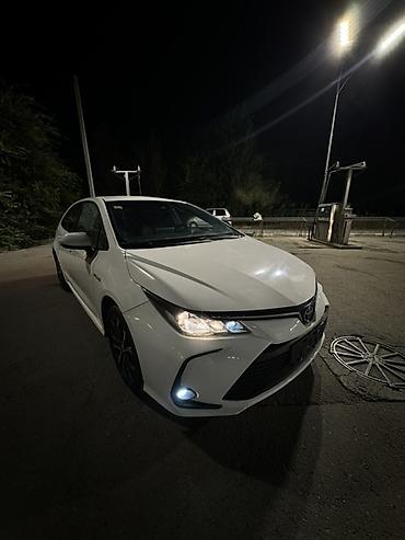 byd e1: Toyota Corolla: 2022 г., 1.8 л, Автомат, Гибрид, Седан — 9
