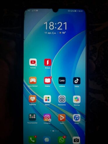 huawei ikinci el telefon: Tecili satram heç bir oroblemi yoxdu ekranında qorcu var huawei Nova