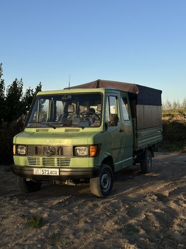 домкраты на авто: Жүк ташуучу унаа, Mercedes-Benz, Дубль, 3 т, Колдонулган