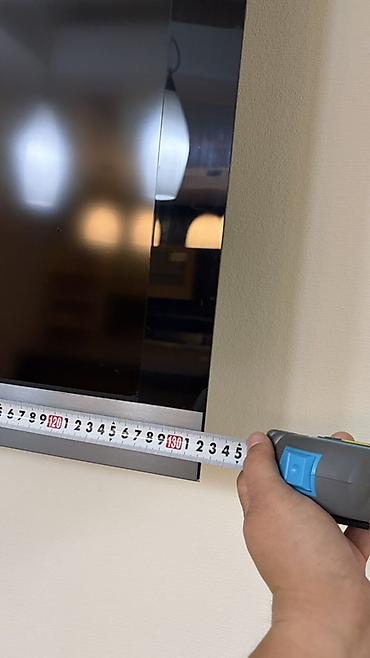 сломан экран: Телевизор Samsung изогнутый, диагональ экрана около 55" (примерные — 6