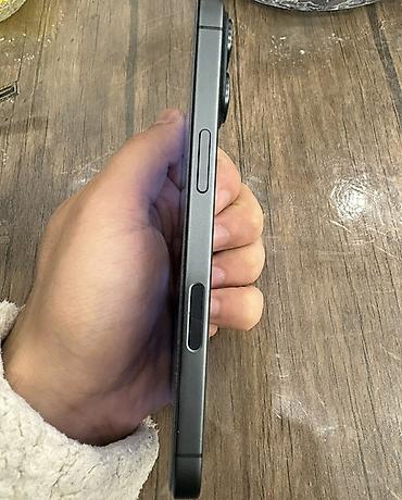 aple 17: IPhone 17, Graphite, Face ID — 2
