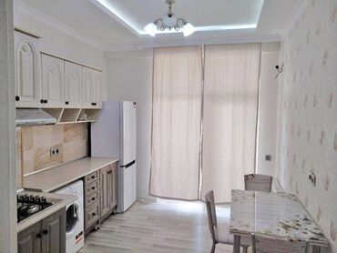 Uzunmüddətli kirayə mənzillər: Nərimanov, Asan xidmətin yanı 17.12 mərtəbə, 90 kv, 2 otaq tam — 2