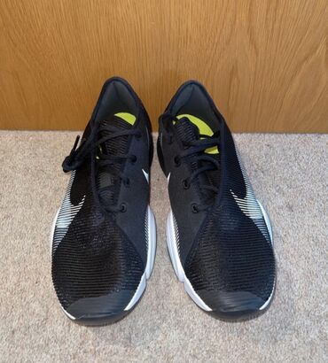Кроссовки и спортивная обувь: Nike Air Superrep 2 унисекс кроссовки. 
Размер: 41
Цена окончательная