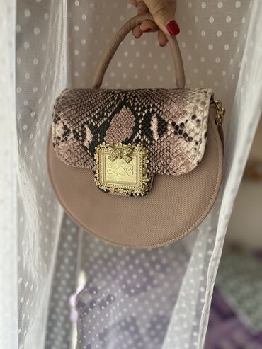 mona crne torbe: Elegant purse, Anekke, Material: Jute, Leather, Patent leather