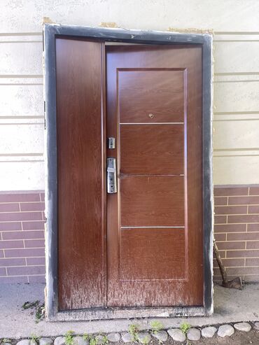 белорусские двери: Входная дверь, Б/у, Самовывоз