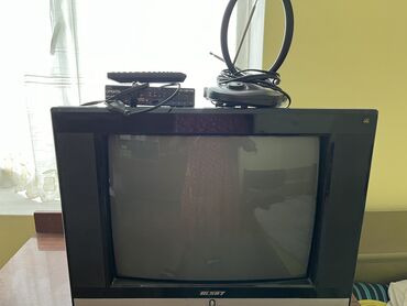 стенки для телевизора: Телевизор с оборудованием 
Вместе 2000