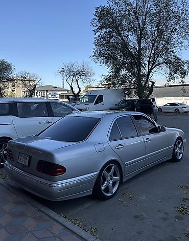 станок для нарезки автоключей: Mercedes-Benz E-Class: 2002 г., 4.3 л, Автомат, Бензин, Седан — 1