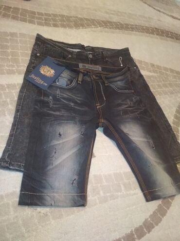 Шорты: Джинсовые шорты! Состояние новое, осталось 2шт. Тёмно-серый, размер — 10