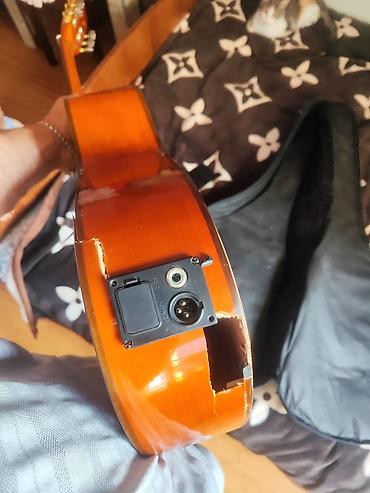 gitara klasik: Elektro-klasik gitara – kəsikli (cutaway) korpus, 6 sim, yumşaq çexol — 4