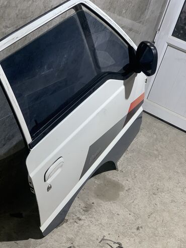 porter 2: Комплект дверей Hyundai 2004 г., Б/у, цвет - Белый,Оригинал