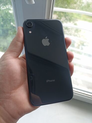 Apple iPhone: IPhone Xr, Б/у, 128 ГБ, Черный, Чехол, 82 %