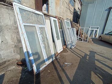 Maye divar kağızları: Qapı və pəncərələr