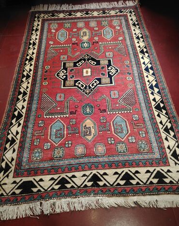 Qədim xalçalar: Qədim xalça, 1920 il, Azərbaycan, Vəziyyəti: Əla — 10