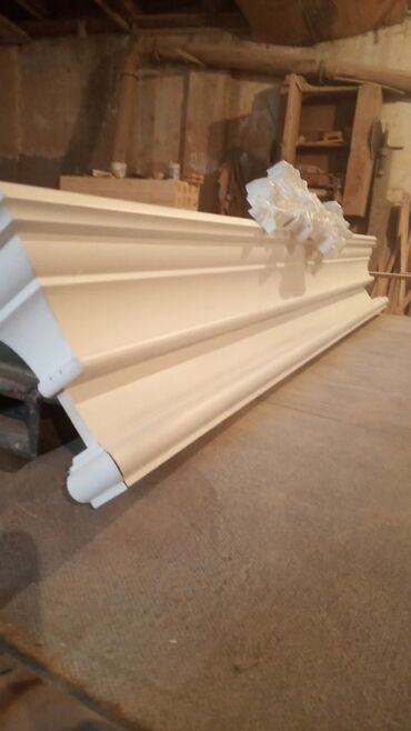 Обшивка лестниц: Лестница двери лучшего качества. звоните — 25