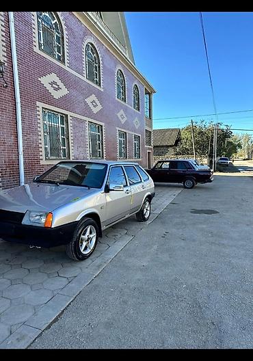 VAZ (LADA): Model: Lada Samara (VAZ-2109) hatchback Xüsusiyyətlər: - Küllüq — 5