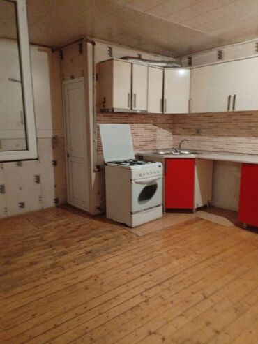 Uzunmüddətli kirayə evlər: 70 kv. m, 3 otaqlı — 6