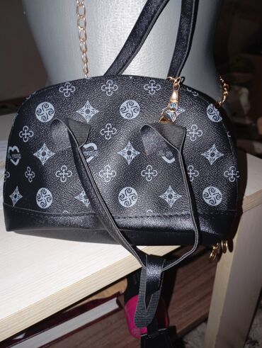 Torbe: Plišana torbica u obliku srca - Model: srce, mekani veštački krzneni — 8