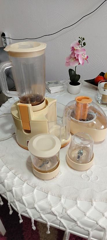 giros aparat: Multipraktik, blender, sokovnik i secko, sve u jednom. Ima 4 različita — 1