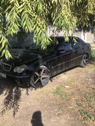 аренда авто с последующим выкупом в бишкеке: Черный седан Mercedes-Benz C-Class. Авто 2003 г 1.8 объем продаю или