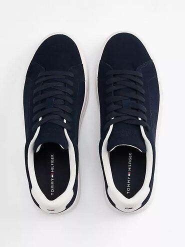 qadınlar üçün vans authentic ketlər: Tommy Hilfiger kişi krosovkaları – klassik minimalist dizayn. - Rəng