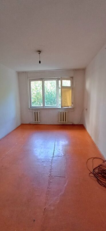 1 комнатная квартира на продажу: 1 комната, 32 м², 104 серия, 1 этаж, Старый ремонт
