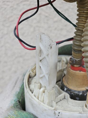 Бензонасосы: Бензонасос Ford 2005 г., Б/у, Оригинал, Германия — 3