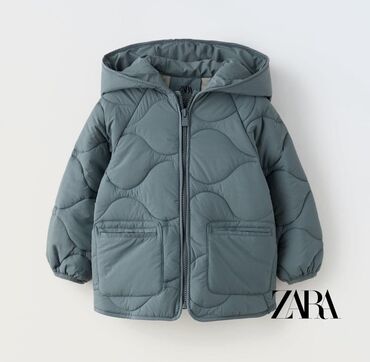 Верхняя одежда: Деми курточка от Zara Размер 1 самая низкая цена у меня. В магазинах
