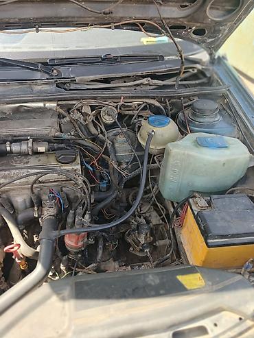 Volkswagen: Volkswagen Passat: 1990 г., 2 л, Механика, Бензин — 13