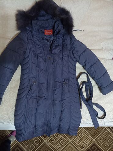 ниже колен: Продается куртка зимняя в отличном состоянии!!!,цвет фиолетовый 46-48