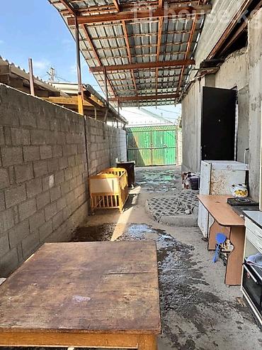 первомайская: 🏡 Продаётся 3-комнатный дом 📍 Район: Достук с., Первомайский район 🏠 — 4