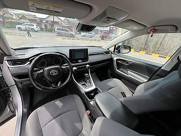 Toyota: Toyota RAV4: 2019 г., 2.5 л, Автомат, Бензин, Кроссовер — 8