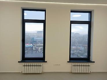 Аренда офисов: Аренда офисов, 73 м², В бизнес центре, С видом на горы, С отдельной кухней, С отдельным сан узлом — 9