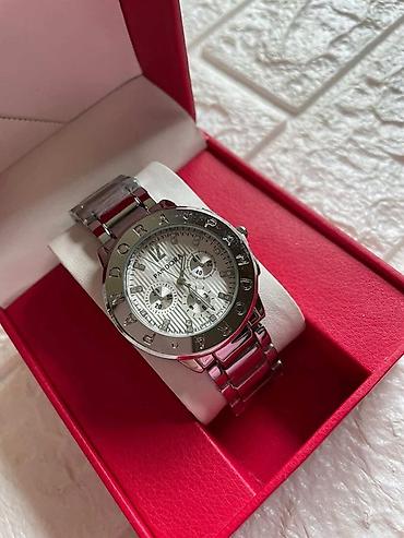 Ručni satovi: Cena:3.400 (Bez kutije)
Cena:3.800 (Sa kutijom)
💋 — 5