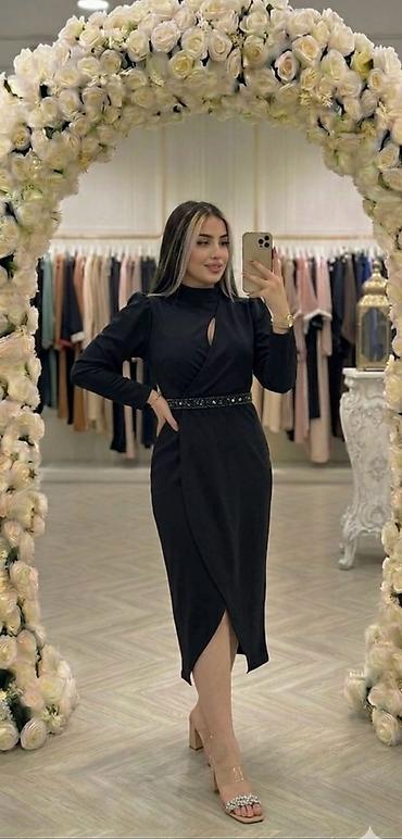 cicekli don: Qadınlar üçün zərif midi don - Model: beldə daşlı kəmər detallı, ön — 4
