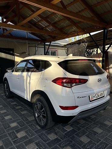 пороги на авто: Hyundai Tucson: 2017 г., 2 л, Автомат, Дизель, Кроссовер — 5