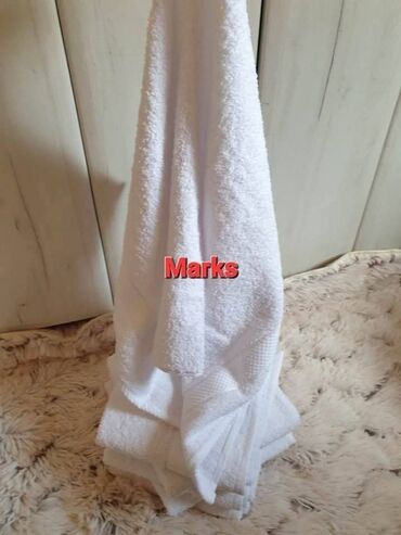 Ostalo: 💯🔝Pamucni peskiri jednobojni🔝💯 Dimenzije peskira : 50x90 Cena: Paket — 11