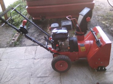 snale za zavese: Snowblower, New