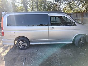 mazda 929: Honda Stepwgn: 2002 г., 2 л, Автомат, Газ, Минивэн — 4