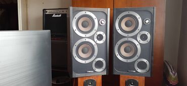 Zvučnici i stereo sistemi: Wharfedale E30 - E.Thirty zvucnici Legendarna serija, stanje