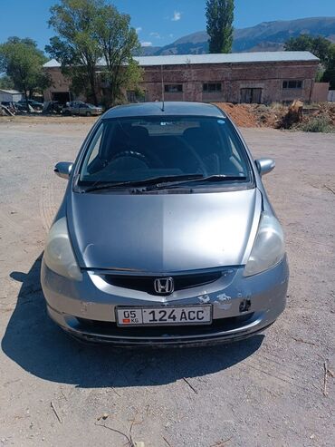 мотоцикл купить бишкек: Honda Fit: 2003 г., 1.3 л, Автомат, Бензин, Хэтчбэк