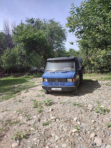 актрос самосвал: Продаётся компактный самосвал на базе фургона Mercedes-Benz 410 синего — 1