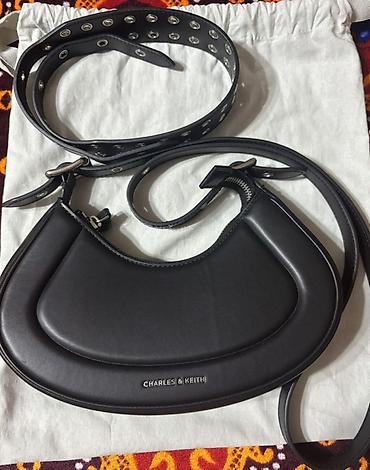 сумка америка: Сумка Charles & Keith, модель полумесяц (hobo) в черном цвете. - — 1