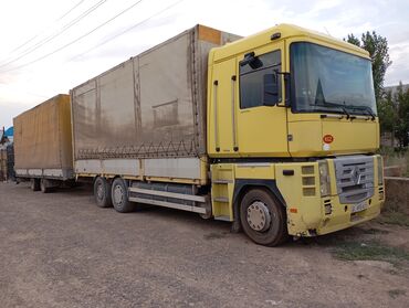 прицепы грузовых автомобилей: Легкий грузовик, Renault, Стандарт, До 1 т, Б/у