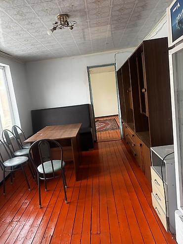 Үйлөрдү ижарага берүү: 40 м², 2 бөлмө, Эски толчок базары, Үй-бүлөлүүлөргө — 2