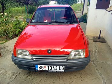 zenske farmerke l: Opel Kadett: 1.3 l | 1986 year | 215000 km. Hatchback