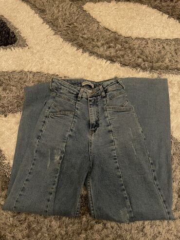 Gündəlik donlar: Qadın paltarı – bej rəngli, ağ xallı - Üslub: midi uzunluqda, aşağı — 18